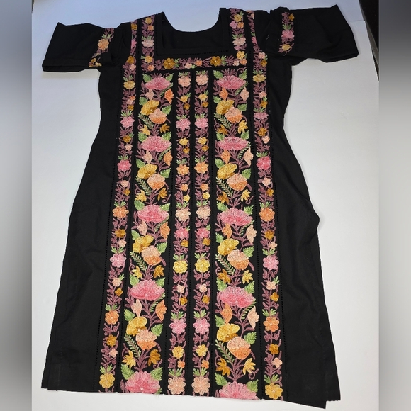 Heavily Embroidered Floral Dress With Split Sides - Picture 6 of 9